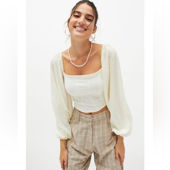 Urban Outfitters Tops - Urban Outfitters Claudia Balloon Sleeve Top
